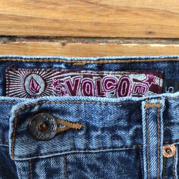 VOLCOM stone board wear jeans skirt size 5 - Picture 4 of 10